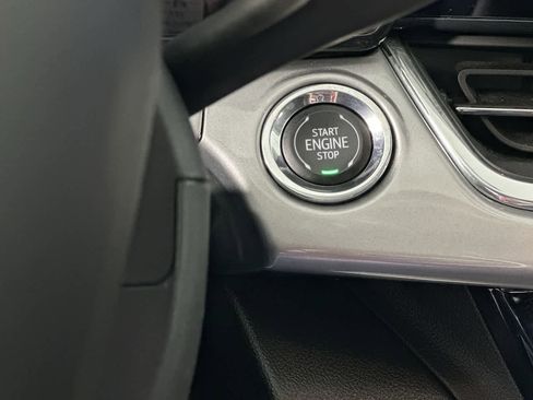 Used 2024 Chevrolet Trax LT image 22