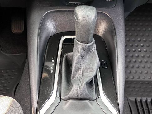 Certified 2025 Toyota Corolla LE w/ LE Premium Package FWD image 17