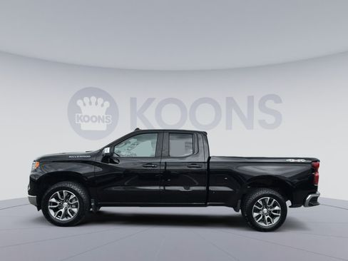 Used 2023 Chevrolet Silverado 1500 LT AWD/4WD image 2