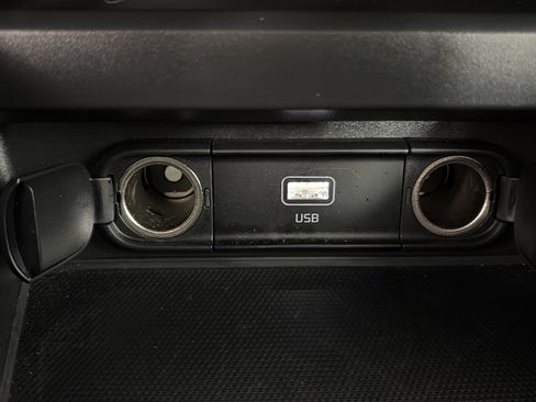 Used 2025 Kia Soul LX w/ LX Technology Package FWD image 20