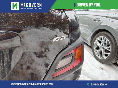 Used 2021 Hyundai Kona SE image 9