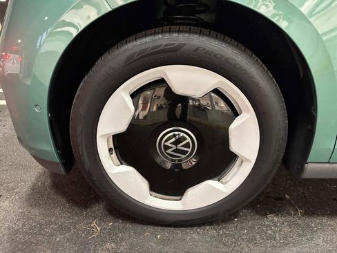 New 2025 Volkswagen ID. Buzz 1st Edition image 10