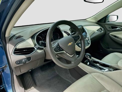 Used 2024 Chevrolet Malibu LT FWD image 6