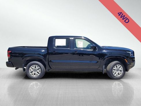 Used 2022 Nissan Frontier SV w/ Technology Package AWD/4WD image 3