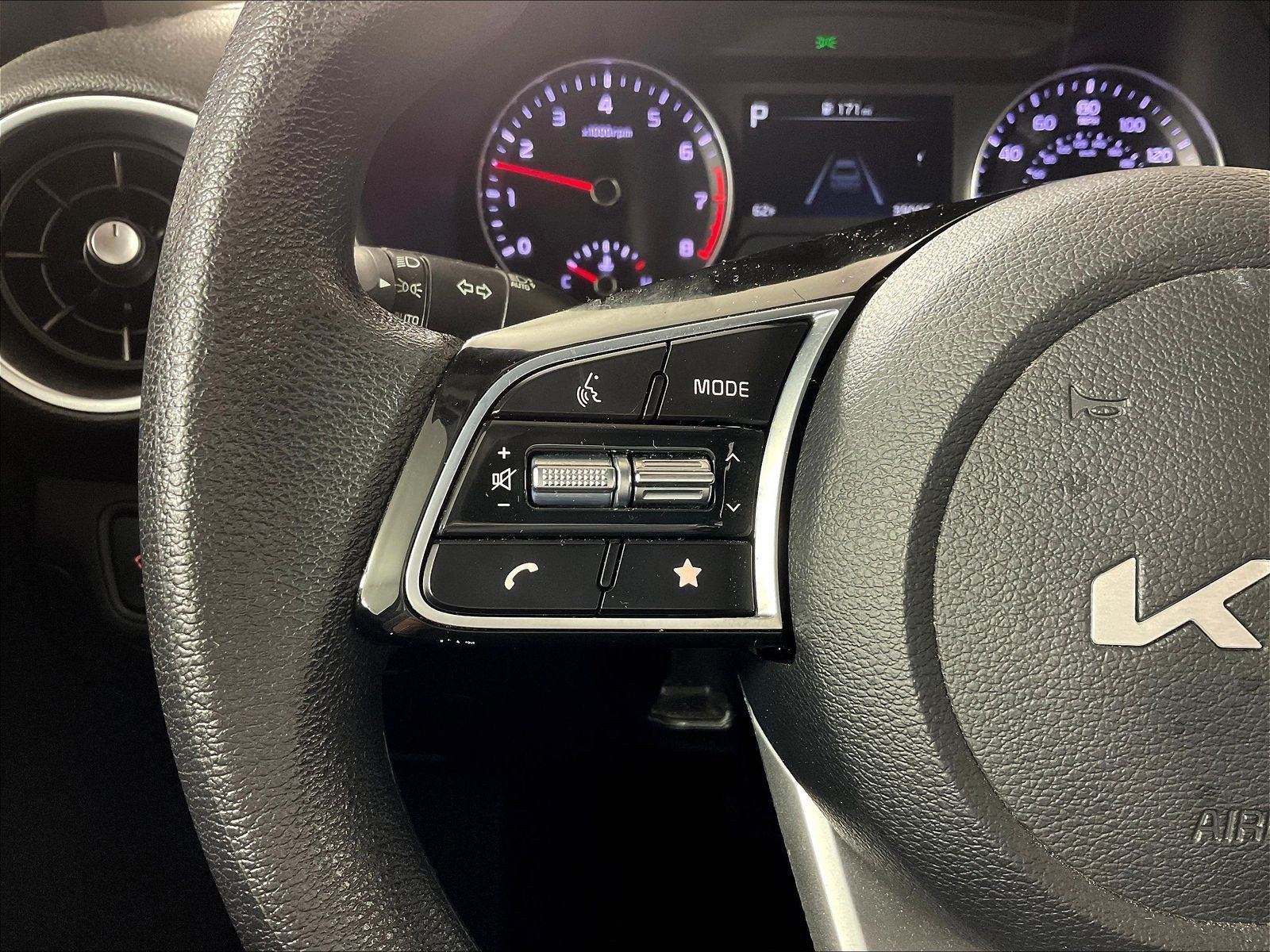 Used 2023 Kia Forte LXS w/ LXS Technology Package FWD image 11