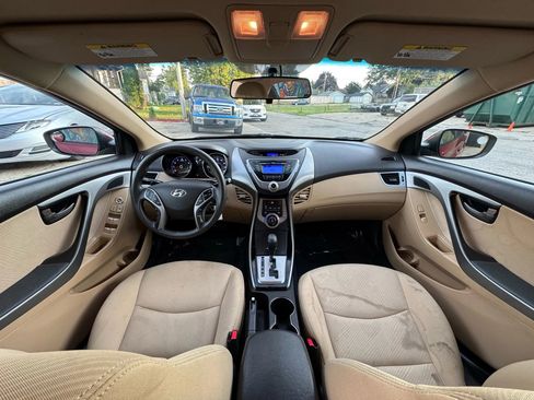 Used 2013 Hyundai Elantra GLS w/ Preferred Pkg image 2
