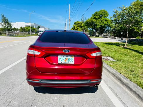 Used 2013 Ford Fusion SE FWD image 4