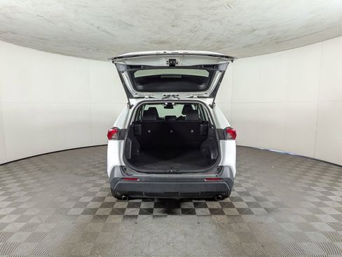 Used 2024 Toyota RAV4 LE image 9