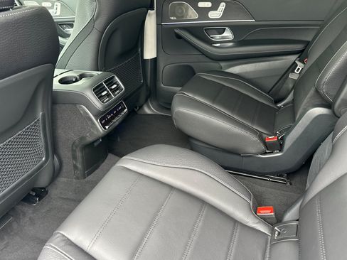 New 2026 Mercedes-Benz GLS 450 4MATIC image 12