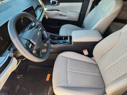 New 2026 Kia Sorento S w/ S Panoramic Sunroof Package image 9