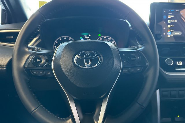 Certified 2024 Toyota Corolla Cross AWD Hybrid w/ Moonroof Package image 28