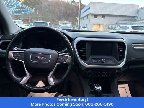 Used 2019 GMC Acadia SLE w/ LPO, Floor Liner Package FWD image 8