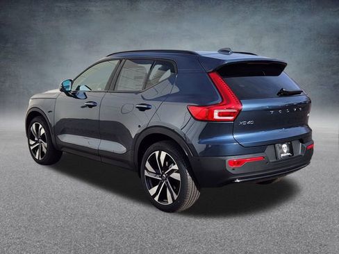 New 2026 Volvo XC40 B5 Ultra w/ Climate Package image 5