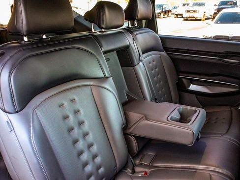 Used 2025 Kia EV9 Wind image 41