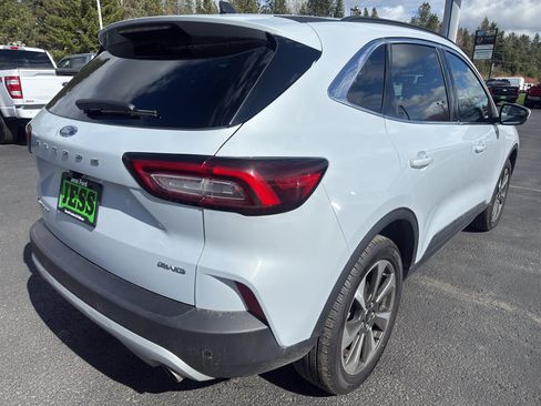 Certified 2025 Ford Escape Platinum image 6