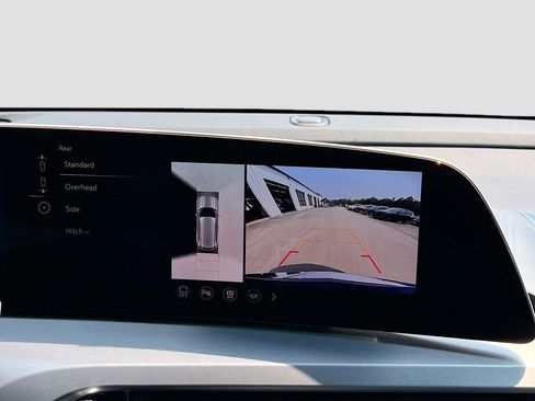 New 2026 Cadillac Vistiq Luxury image 14