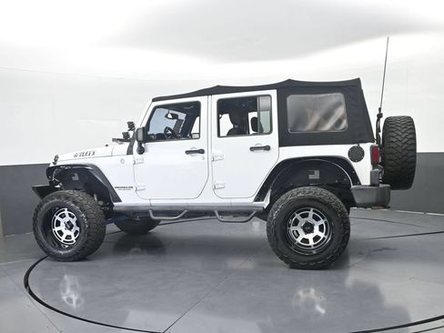 Used 2014 Jeep Wrangler Unlimited Sport w/ Power Convenience Group AWD/4WD image 3