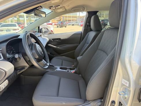 Used 2025 Toyota Corolla LE w/ Convenience Package FWD image 25