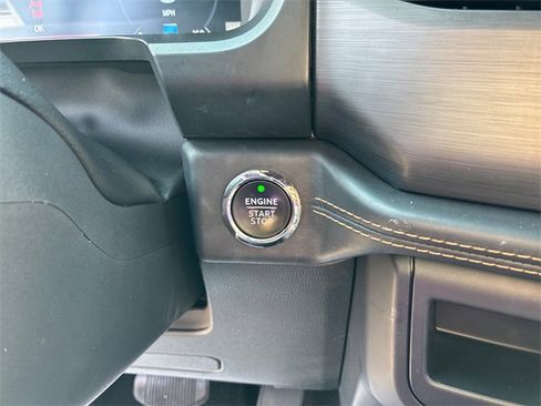 Certified 2022 Ford Expedition Max Platinum image 32