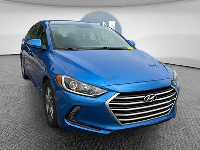 Used 2017 Hyundai Elantra SE w/ SE A/T Tech Package 03