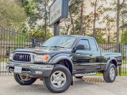 Used 2003 Toyota Tacoma PreRunner image 1