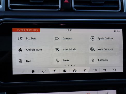 Used 2020 Land Rover Range Rover HSE image 38