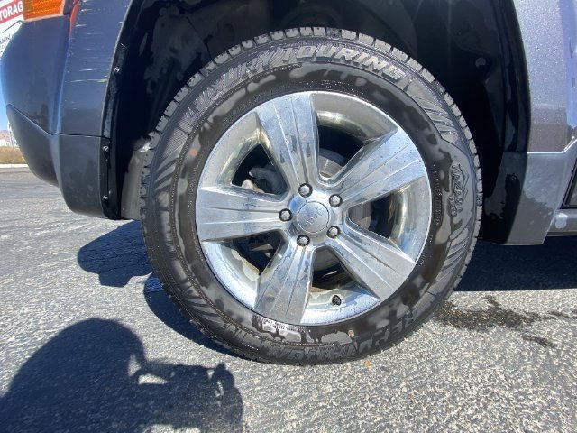 Used 2016 Jeep Patriot Sport w/ Tire & Wheel Group AWD/4WD image 10