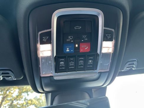 Used 2024 RAM 1500 Limited image 19