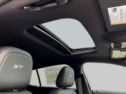 New 2026 Buick Envista Sport Touring w/ Convenience I Package FWD image 13