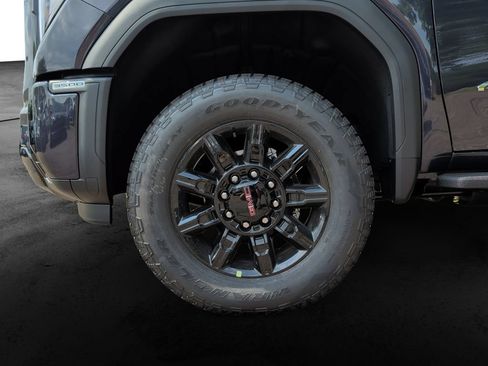 New 2026 GMC Sierra 3500 AT4 w/ AT4 Premium Plus Package AWD/4WD image 11