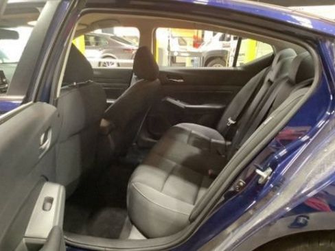Used 2021 Nissan Altima 2.5 S FWD image 3