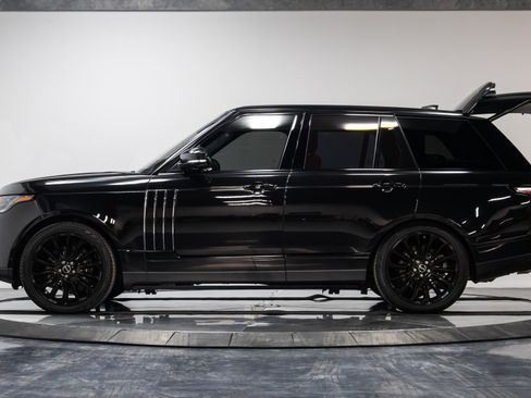 Used 2022 Land Rover Range Rover Autobiography image 24