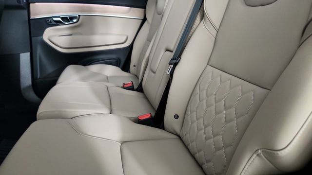 New 2026 Volvo XC90 T8 Plus w/ Protection Package AWD/4WD image 29