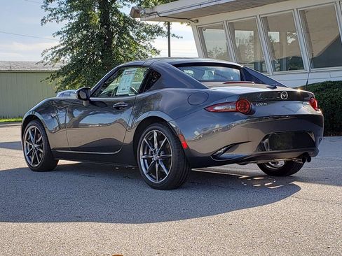 Used 2017 MAZDA MX-5 Miata RF Grand Touring RWD image 3