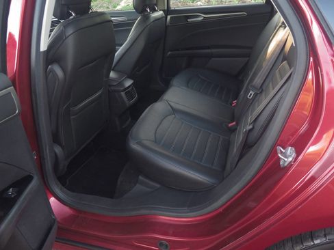 Used 2013 Ford Fusion SE FWD image 15