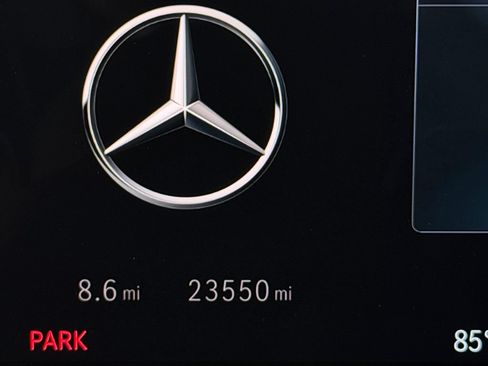 Used 2024 Mercedes-Benz GLE 350 4MATIC image 14