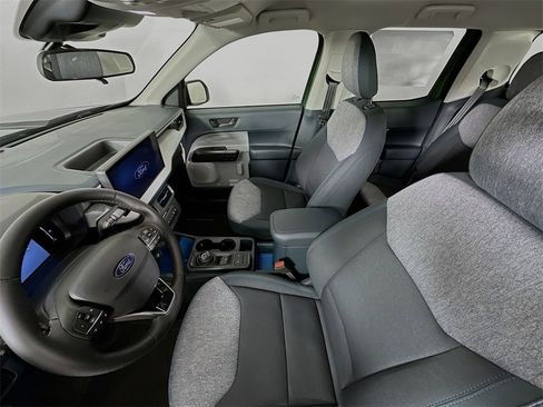 New 2025 Ford Maverick XLT w/ XLT Luxury Package image 11