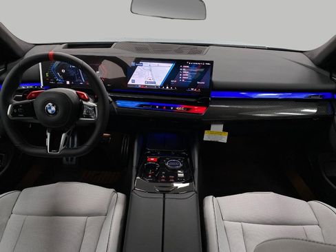 New 2026 BMW M5 image 21