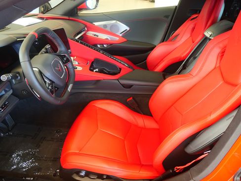 Used 2024 Chevrolet Corvette Z06 RWD image 12