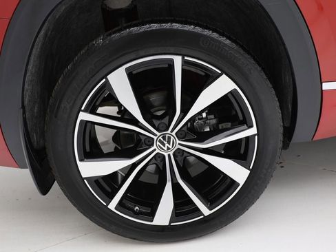 Used 2025 Volkswagen Atlas SEL Premium R-Line image 11