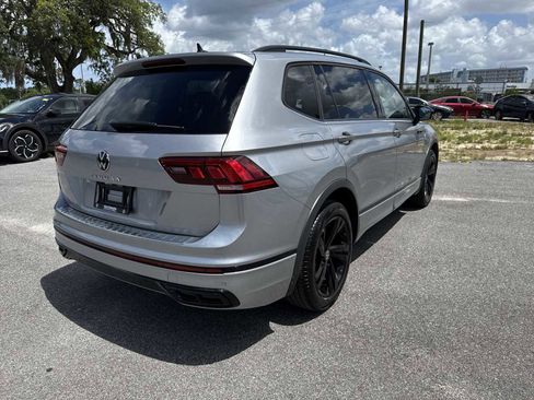 Certified 2023 Volkswagen Tiguan SE R-Line FWD image 14
