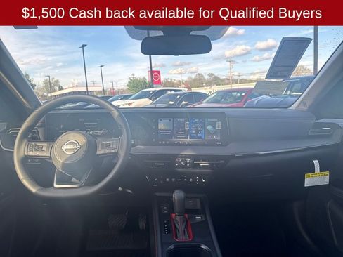 New 2026 Nissan Kicks SR w/ SR Premium Package FWD image 23