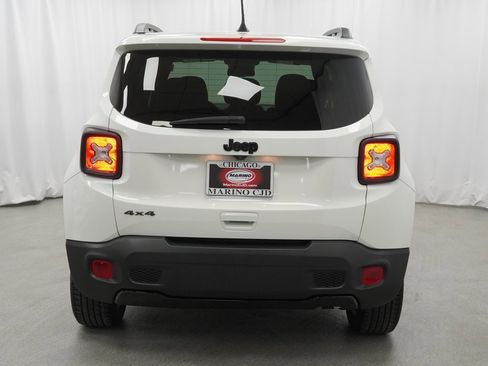 Used 2022 Jeep Renegade Altitude w/ Convenience Group image 11