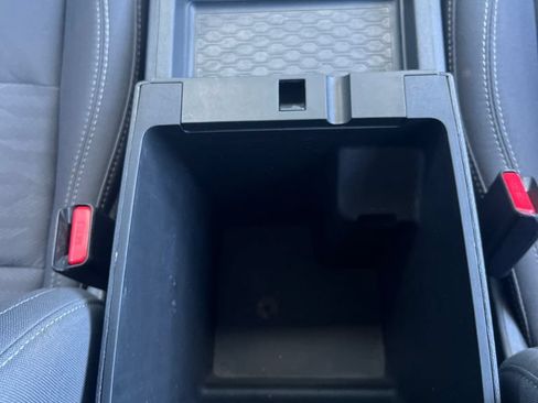 Certified 2024 Nissan Frontier SV w/ SV Convenience Package RWD image 25