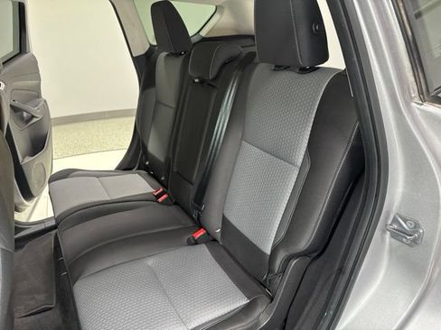 Used 2017 Ford Escape SE AWD/4WD image 25