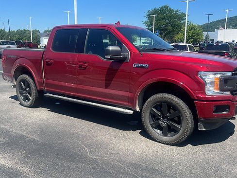 Used 2018 Ford F150 XLT w/ Equipment Group 302A Luxury AWD/4WD image 3
