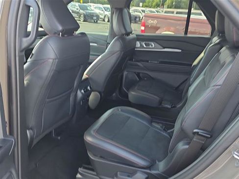 Certified 2026 Ford Explorer ST AWD/4WD image 5