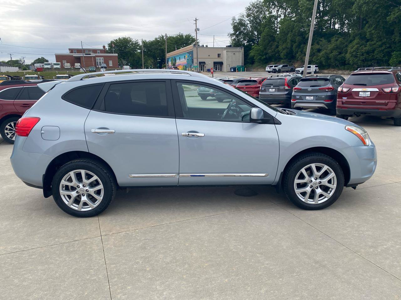 Used 2011 Nissan Rogue SV w/ SL Pkg AWD/4WD image 5