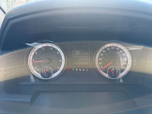 Used 2021 RAM 1500 Classic SLT image 15