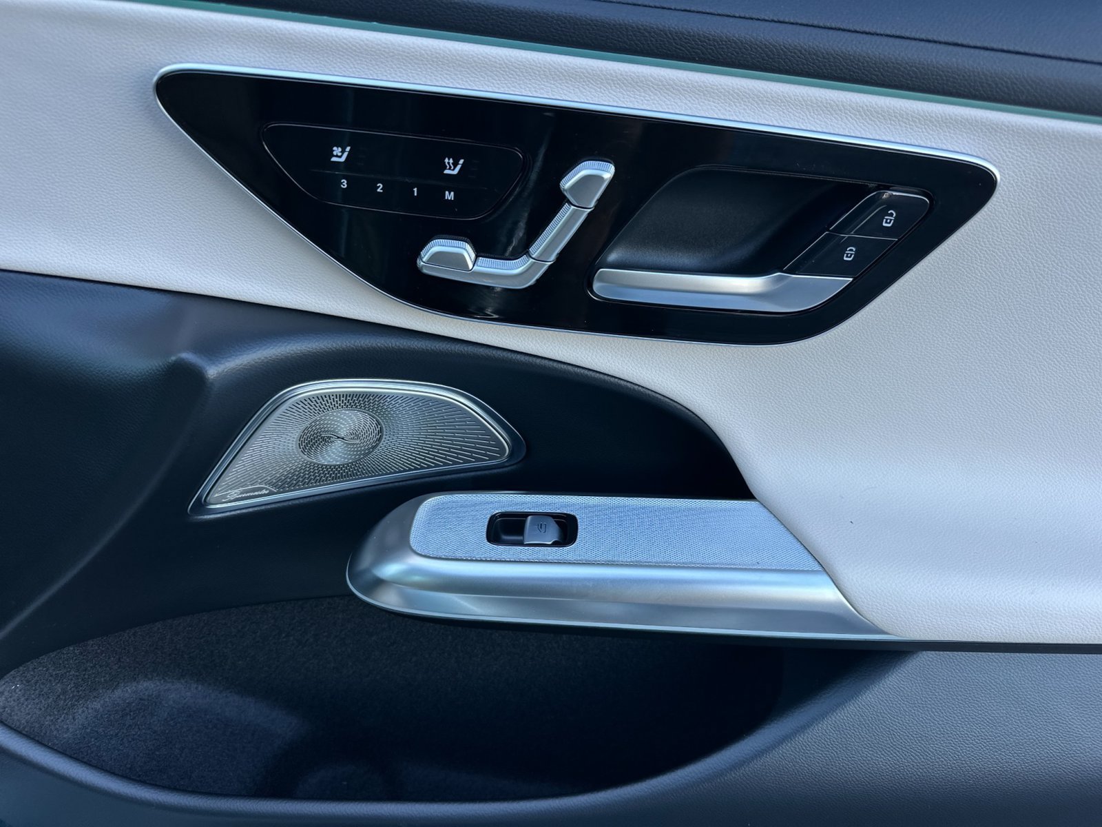 Certified 2024 Mercedes-Benz E 350 4MATIC Sedan image 19